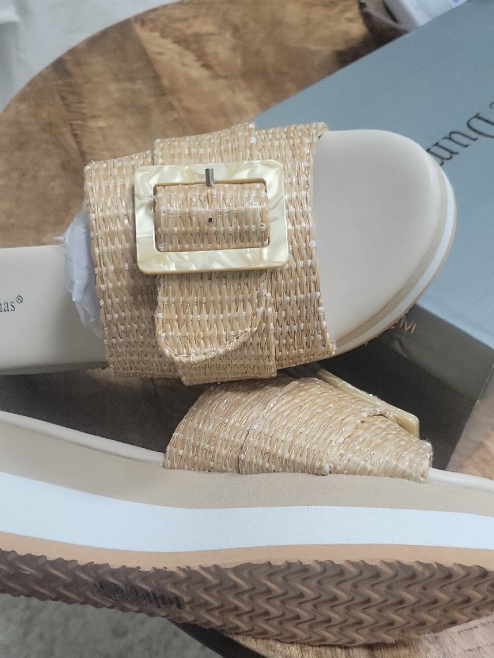 Pierre Dumas Natural Woven Platform Slide Sandals with Buckle Accent Size 9 - Picture 4 of 7